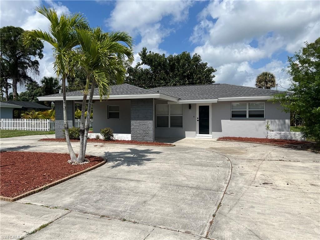 4562 Tennyson DR, NORTH FORT MYERS, FL 33903 — exterior