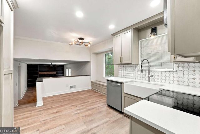 1001 Martin Road, Stone Mountain, GA 30088