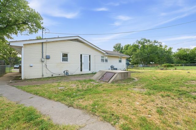 1309 N Baltimore Ave, Derby, KS 67037