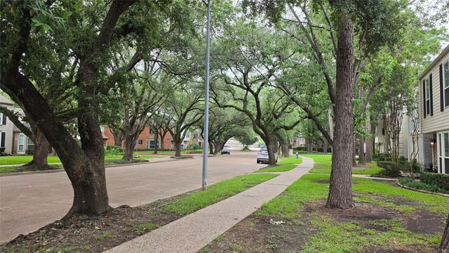 12967 Trail Hollow Drive A, Houston, TX 77079