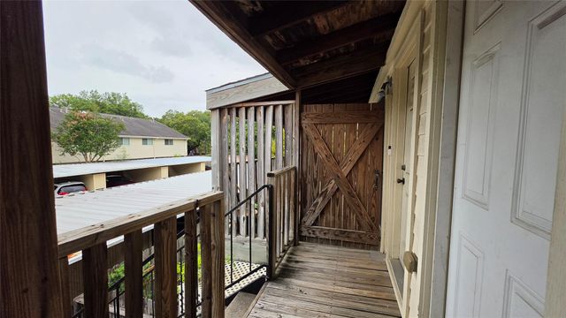 12967 Trail Hollow Drive A, Houston, TX 77079