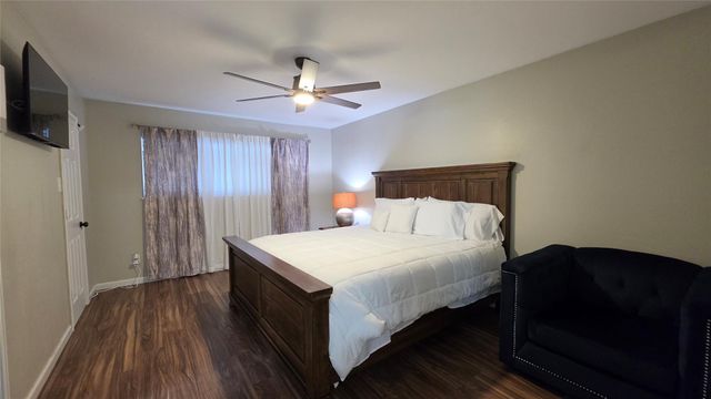 12967 Trail Hollow Drive A, Houston, TX 77079