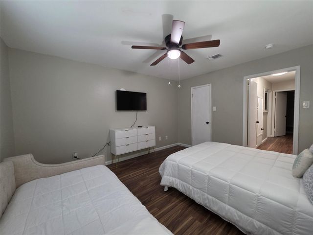12967 Trail Hollow Drive A, Houston, TX 77079
