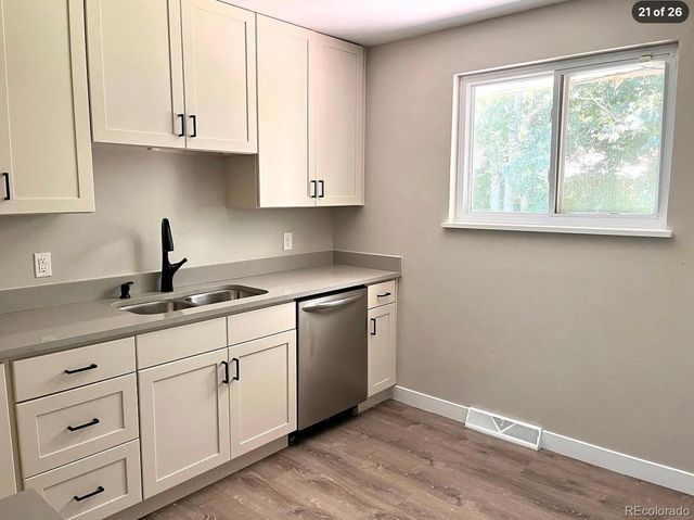 25 Quay Street, Lakewood, CO 80226