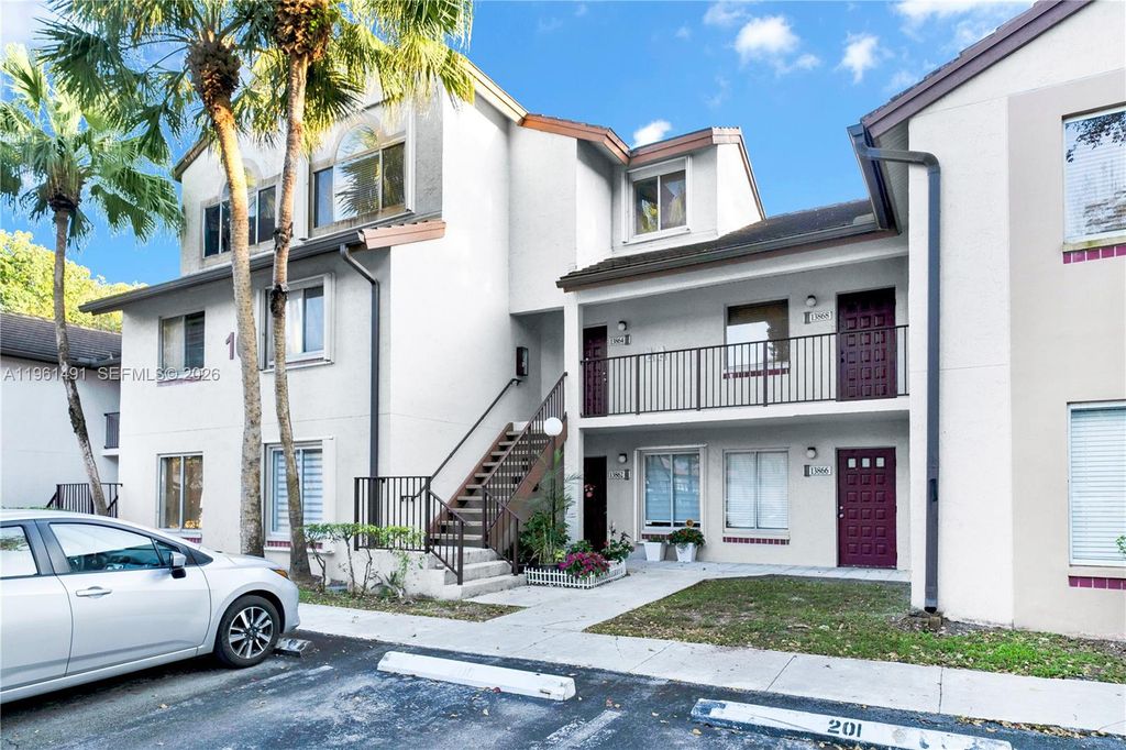 13864 SW 93rd Ln 13864, Miami, FL 33186