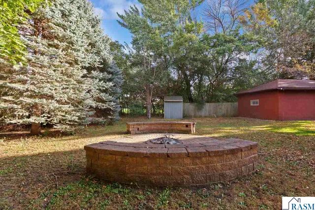 1450 Lookout Drive, North Mankato, MN 56003