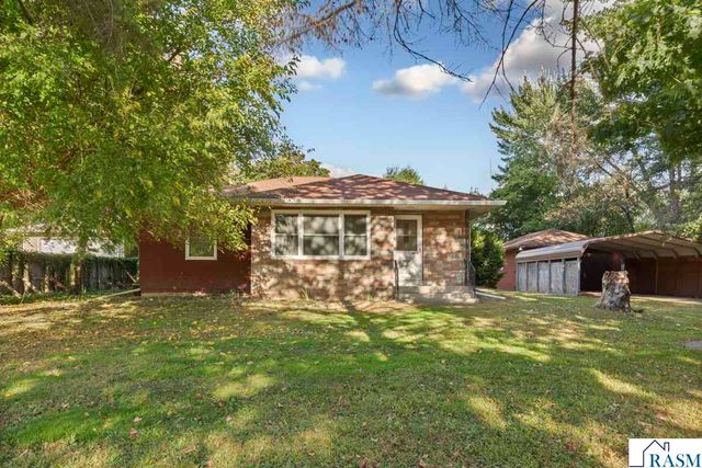 1450 Lookout Drive, North Mankato, MN 56003