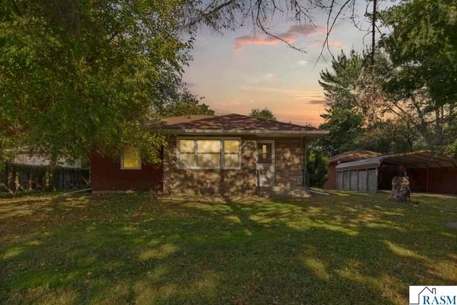 1450 Lookout Drive, North Mankato, MN 56003