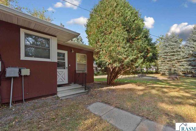 1450 Lookout Drive, North Mankato, MN 56003