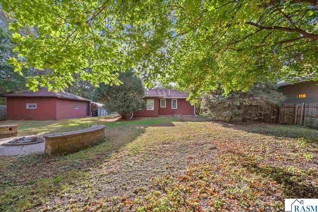 1450 Lookout Drive, North Mankato, MN 56003