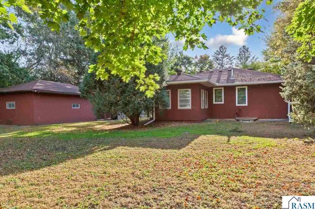 1450 Lookout Drive, North Mankato, MN 56003