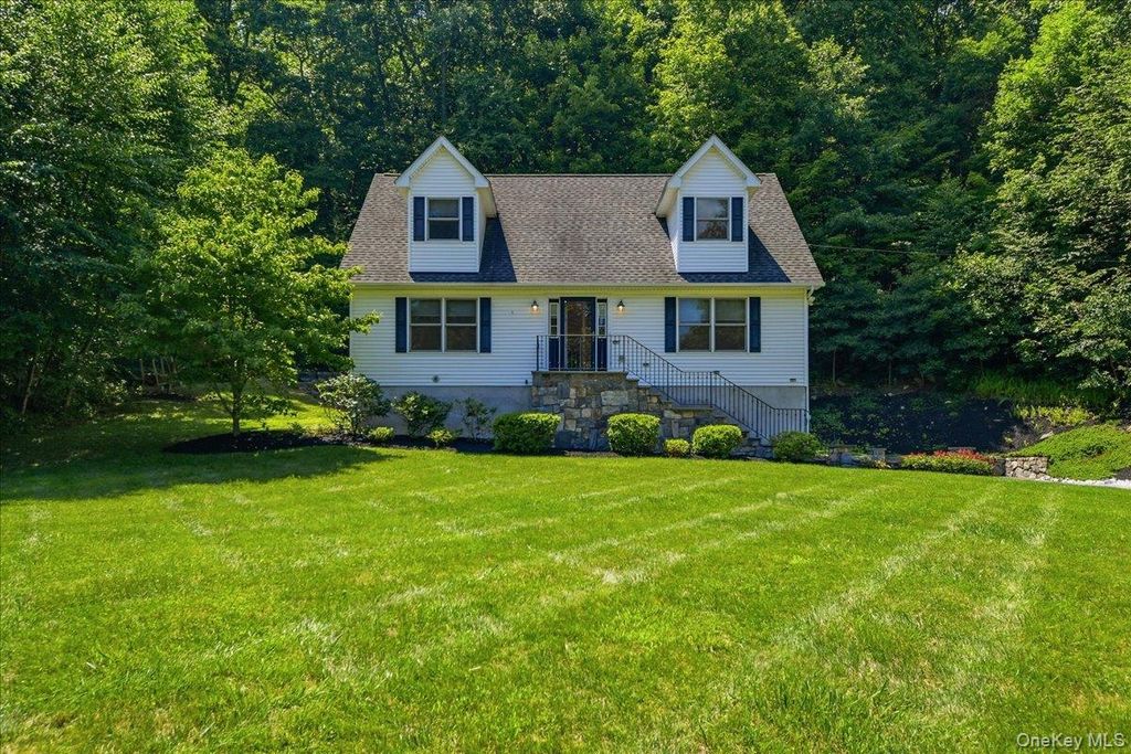 69 Barger Street, Putnam Valley, NY 10579 — photo 2
