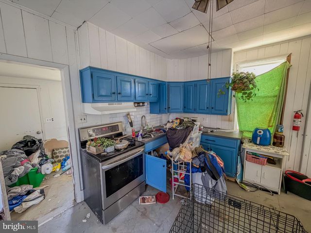 67 WALNUT ST, Salem, NJ 08079