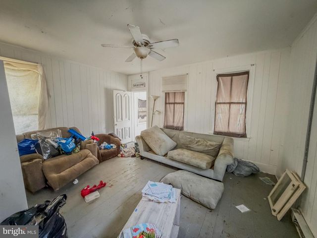 67 WALNUT ST, Salem, NJ 08079