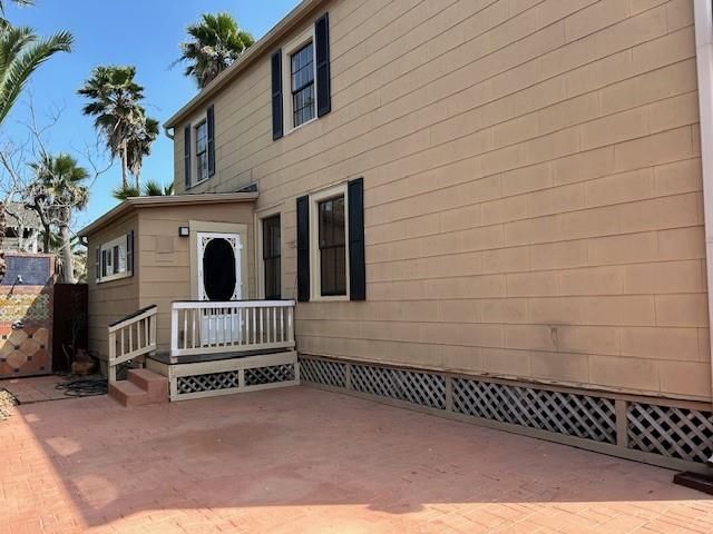 1212 10th Street Street, Galveston, TX 77550