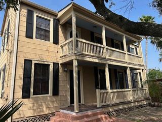 1212 10th Street Street, Galveston, TX 77550