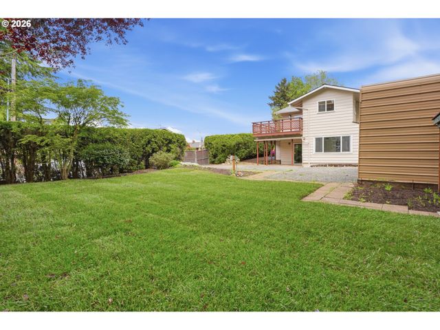 15904 Se HARRISON St, Portland, OR 97233