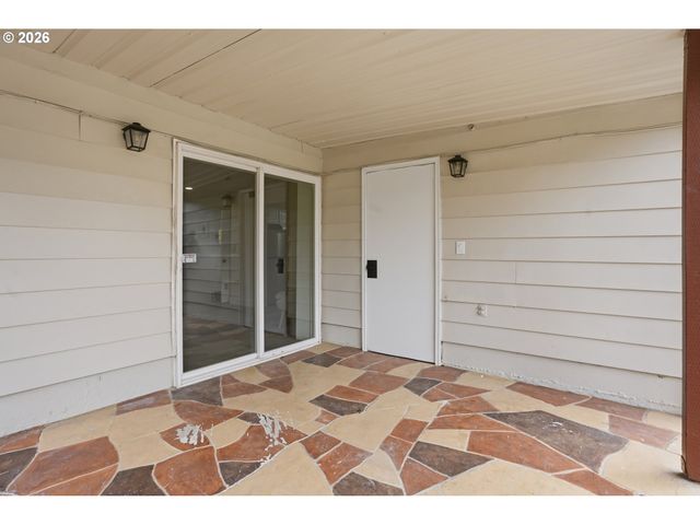 15904 Se HARRISON St, Portland, OR 97233