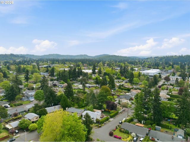 15904 Se HARRISON St, Portland, OR 97233