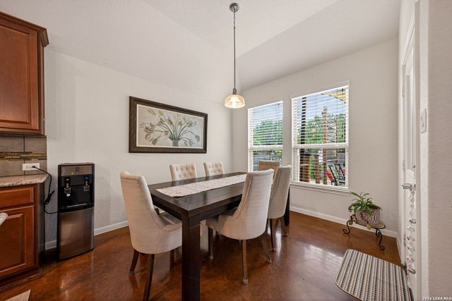 1001 Oak Park, Schertz, TX 78154