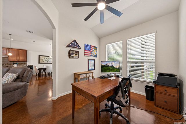 1001 Oak Park, Schertz, TX 78154