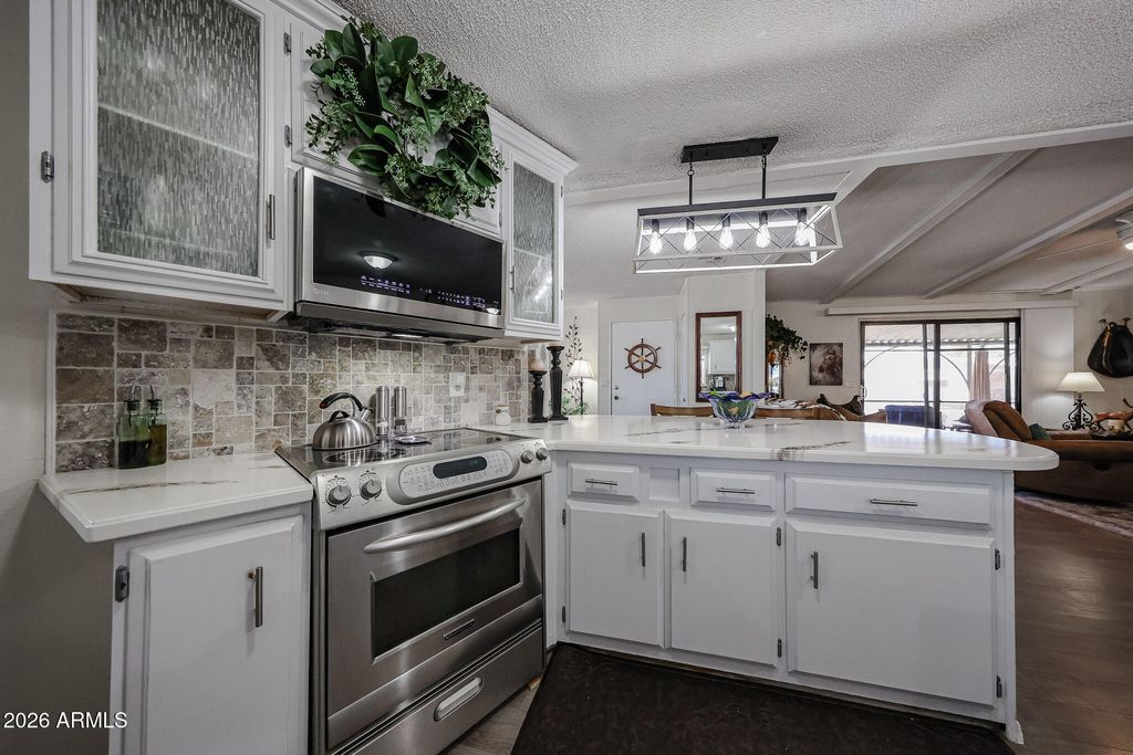 Image 15 of property listing at 3104 E BROADWAY Road 206, Mesa, AZ 85204