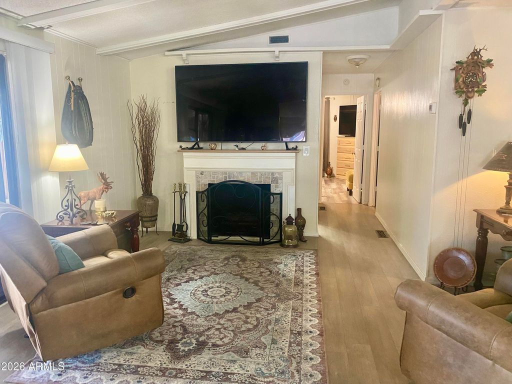 Image 2 of property listing at 3104 E BROADWAY Road 206, Mesa, AZ 85204