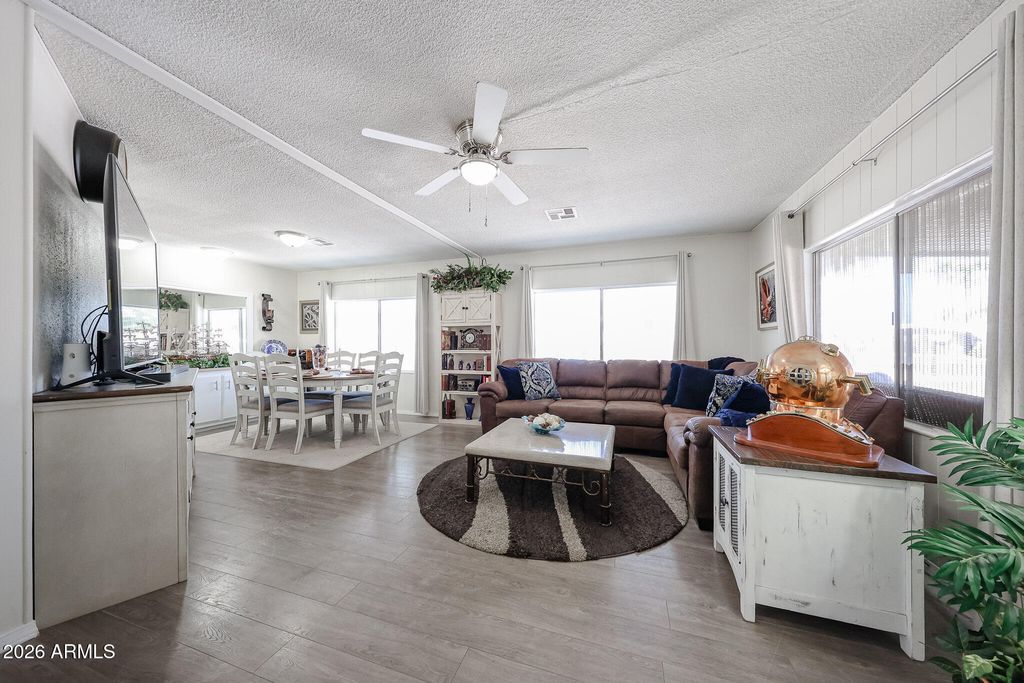 Image 28 of property listing at 3104 E BROADWAY Road 206, Mesa, AZ 85204
