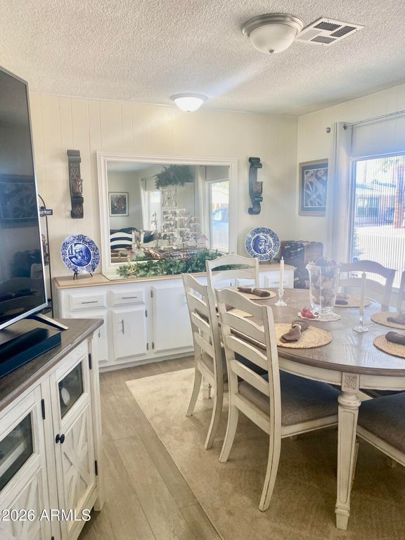 Image 31 of property listing at 3104 E BROADWAY Road 206, Mesa, AZ 85204