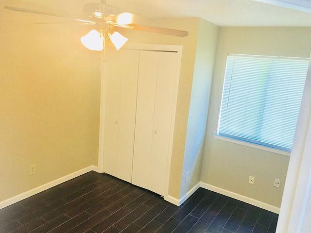 2000 Leeann DR A, Austin, TX 78758
