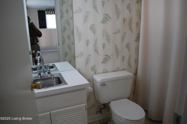 803 Vannah Ave, Louisville, KY 40223