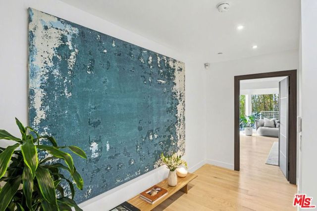 7944 Fareholm Drive, Los Angeles, CA 90046