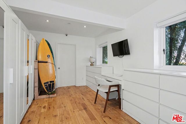 7944 Fareholm Drive, Los Angeles, CA 90046