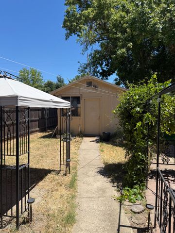 4836 Jackson St, North Highlands, CA 95660