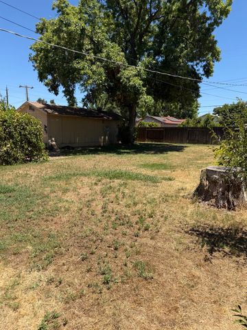 4836 Jackson St, North Highlands, CA 95660