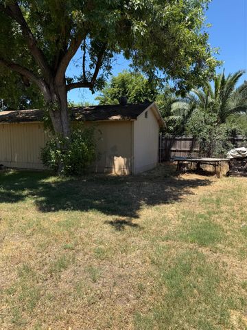 4836 Jackson St, North Highlands, CA 95660