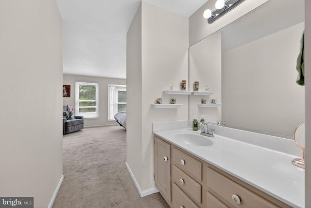 6194 LITTLE VALLEY WAY, Alexandria, VA 22310