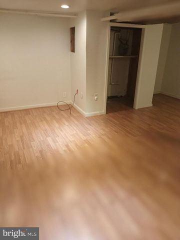 1010 10TH ST NE, Washington, DC 20002