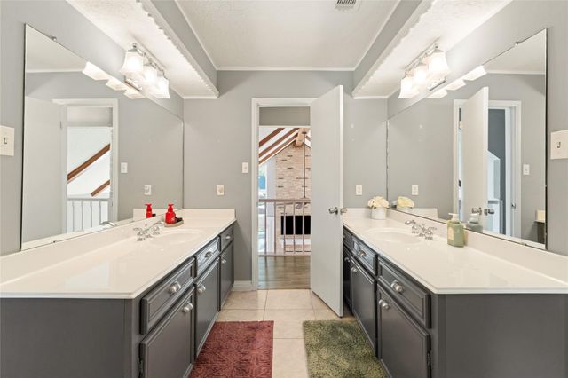 3207 Candleknoll Drive, Spring, TX 77388