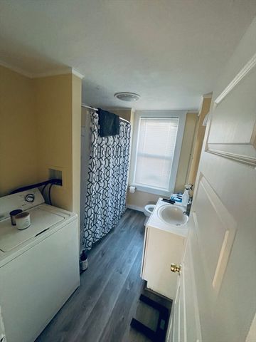 13 Marland Rd 3, Worcester, MA 01606