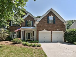 334 Matthews Estates Road, Matthews, NC 28105