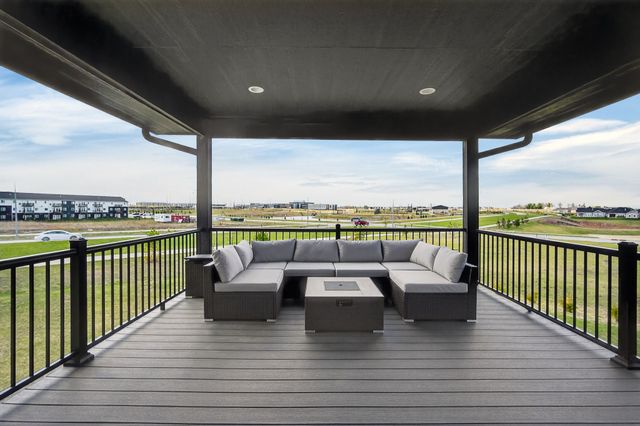 860 NW Frescott Circle, Waukee, IA 50263