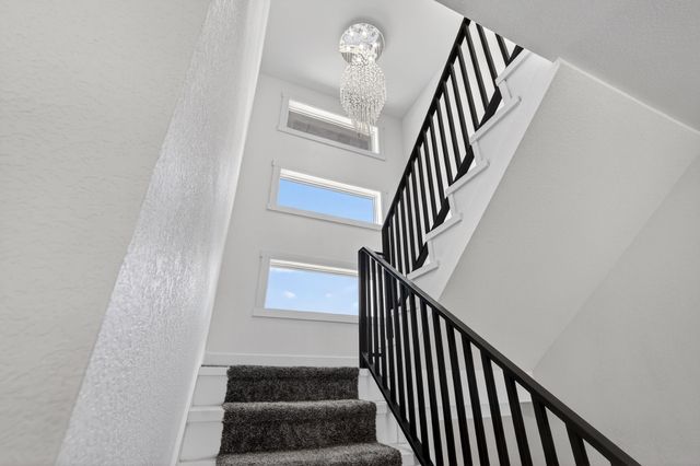 860 NW Frescott Circle, Waukee, IA 50263