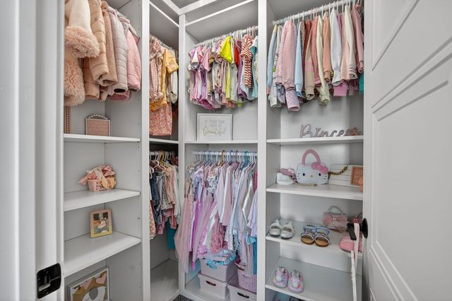 860 NW Frescott Circle, Waukee, IA 50263