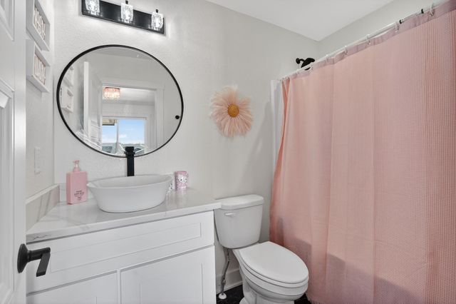 860 NW Frescott Circle, Waukee, IA 50263