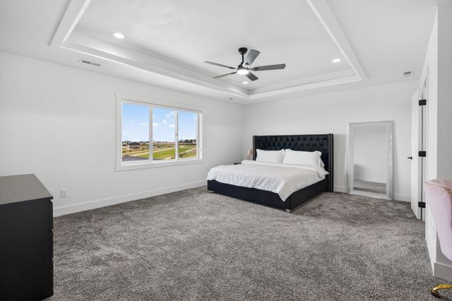 860 NW Frescott Circle, Waukee, IA 50263