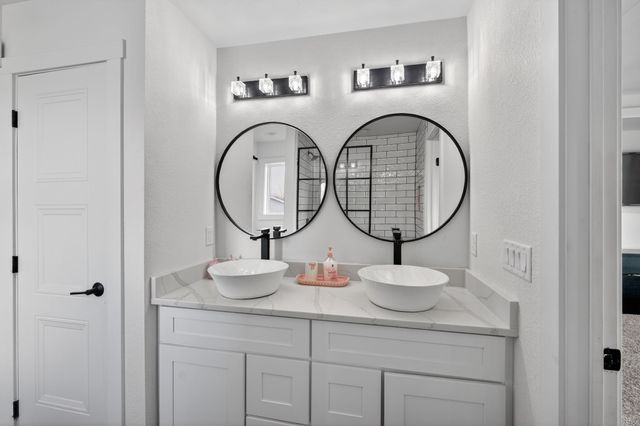 860 NW Frescott Circle, Waukee, IA 50263