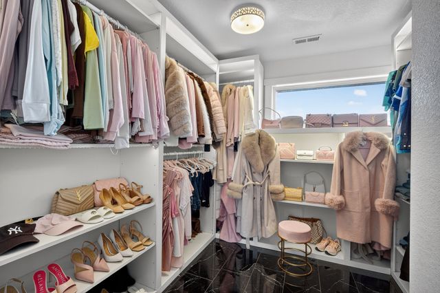 860 NW Frescott Circle, Waukee, IA 50263