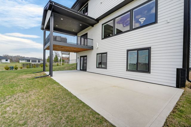 860 NW Frescott Circle, Waukee, IA 50263