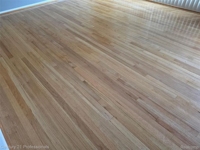 29421 Mark Avenue, Madison Heights, MI 48071